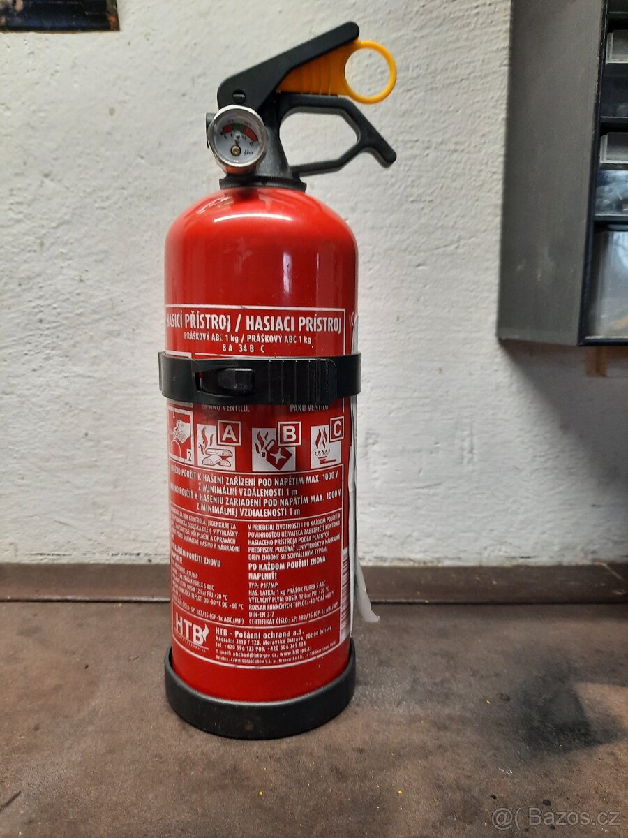 Hasicí přístroj do auta,hasičák práškový 6 kg,koncová světla