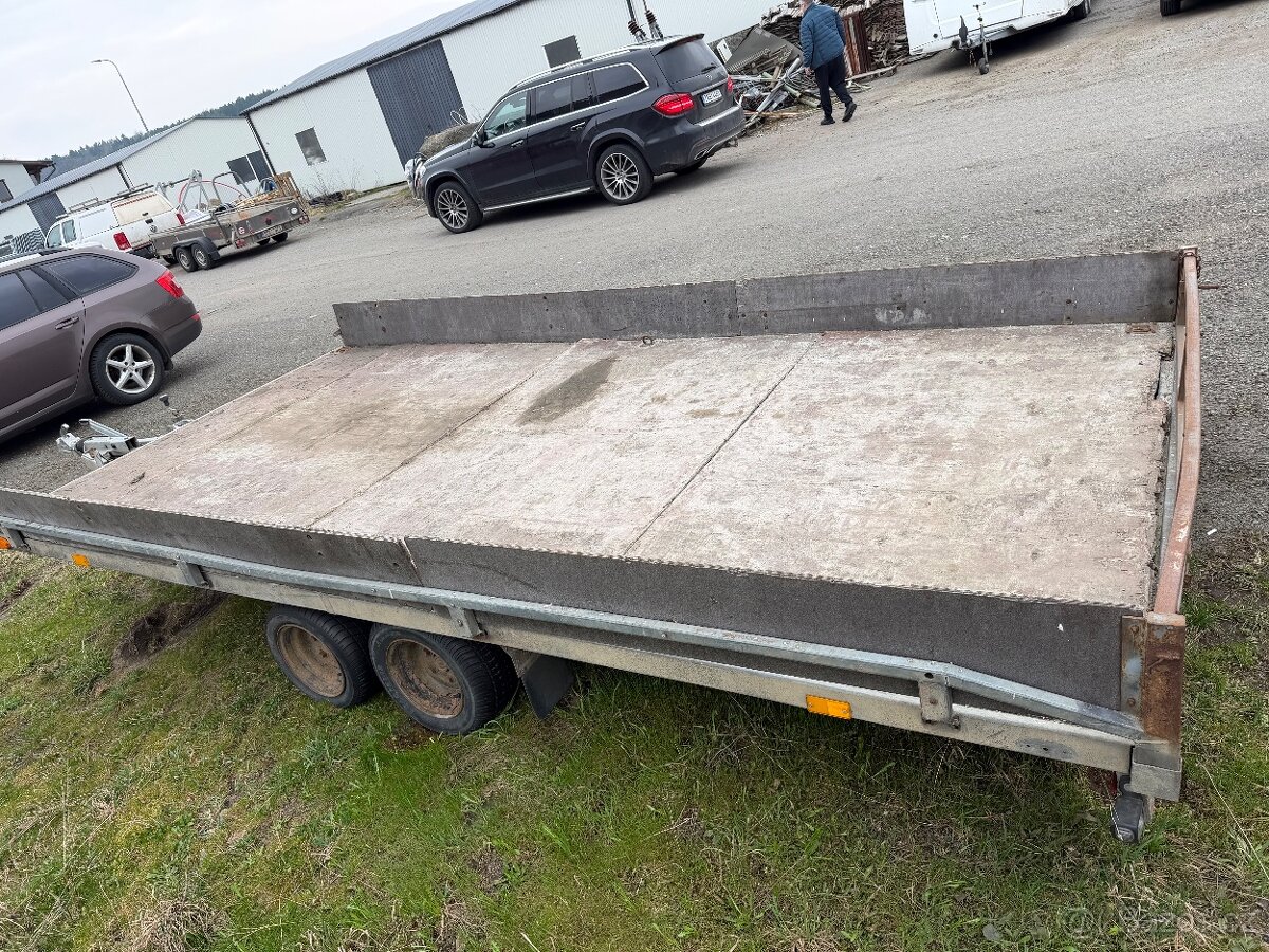 Plato vozík, přepravník aut