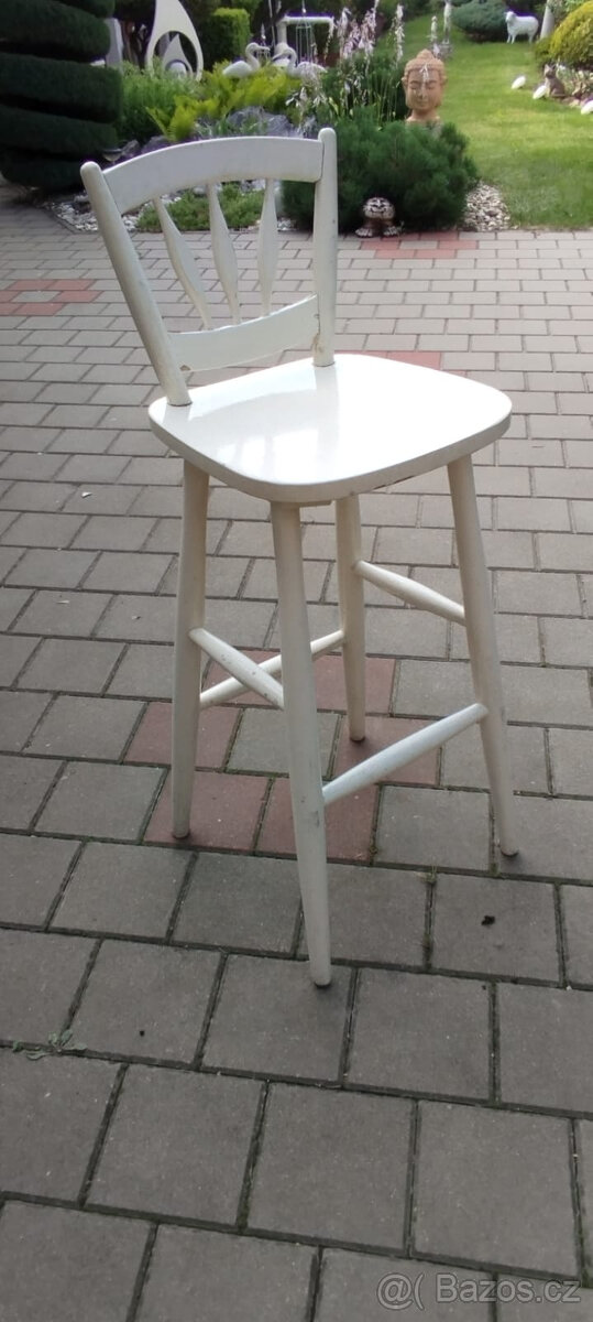 Židle bílá vysoká