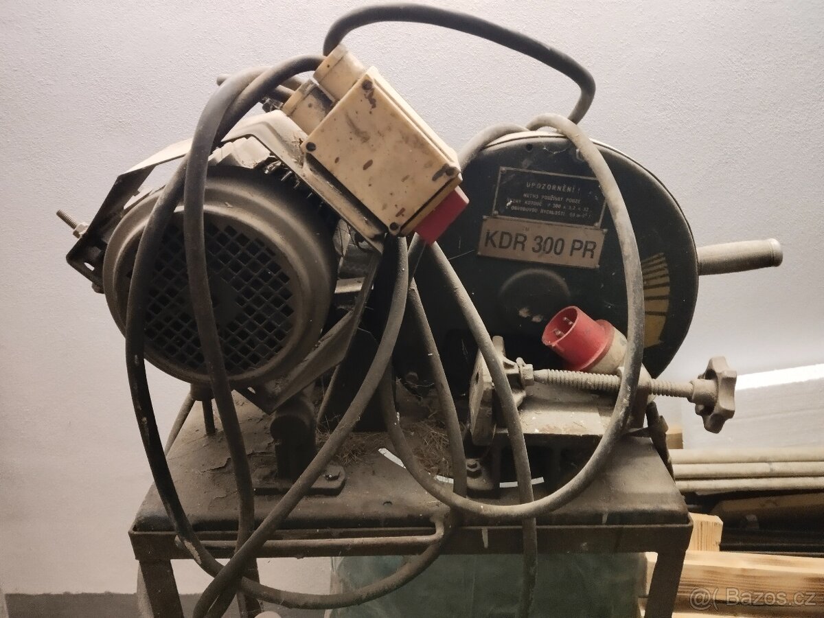 Rozbrušovací pila