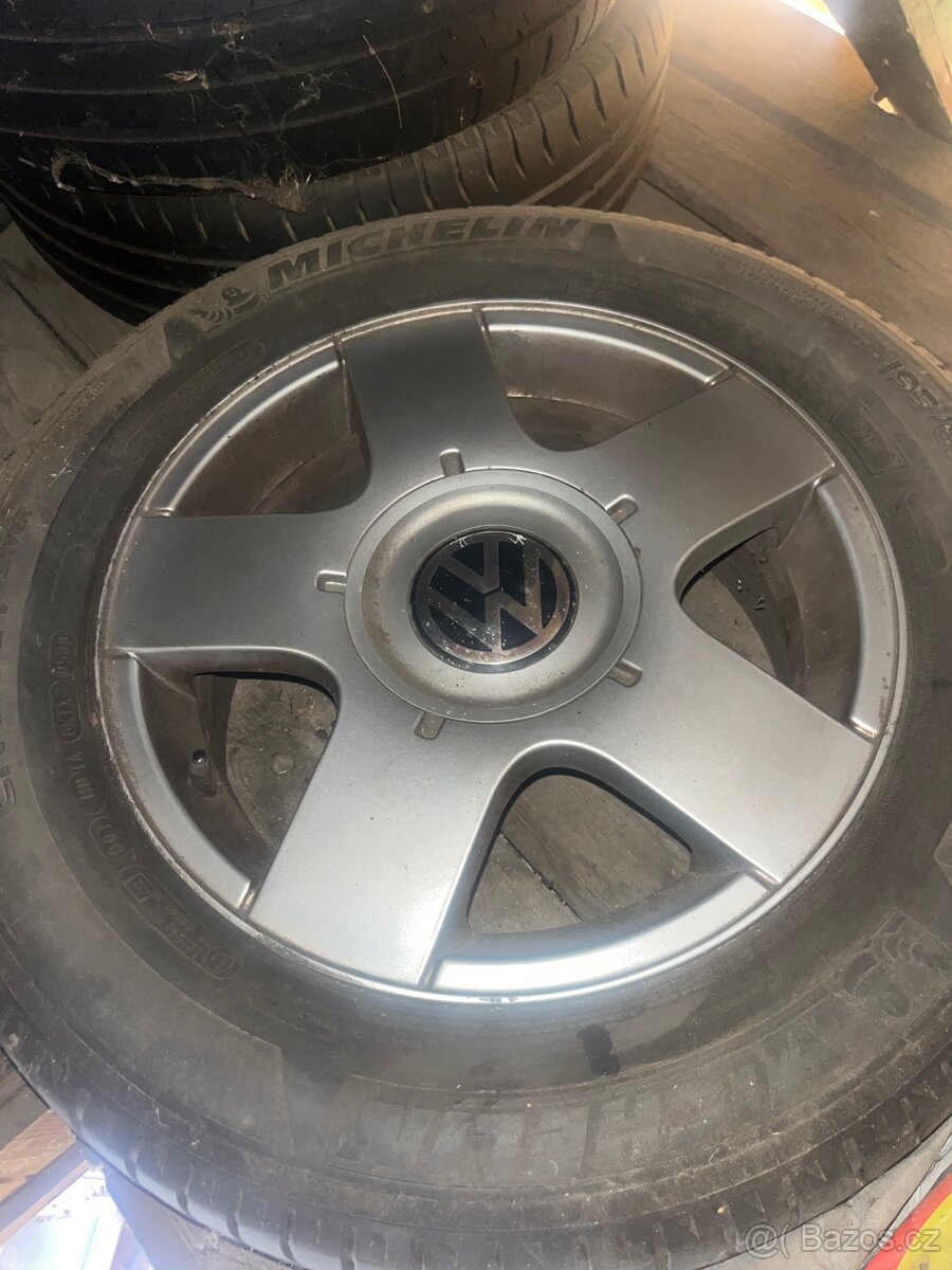 Sada 15” kol (4ks)