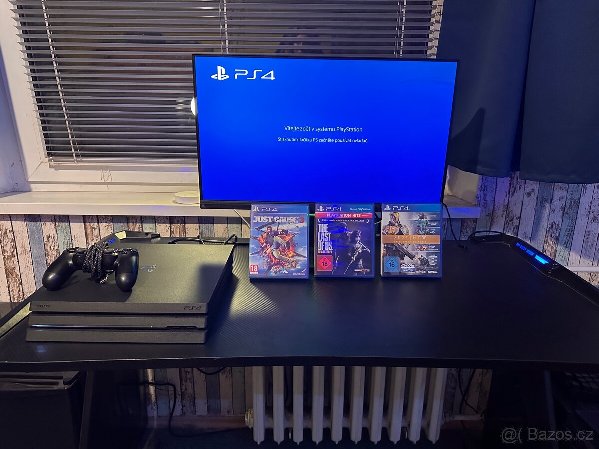 Prodám PlayStation 4 Pro (1TB) + ovladač + 3x hry