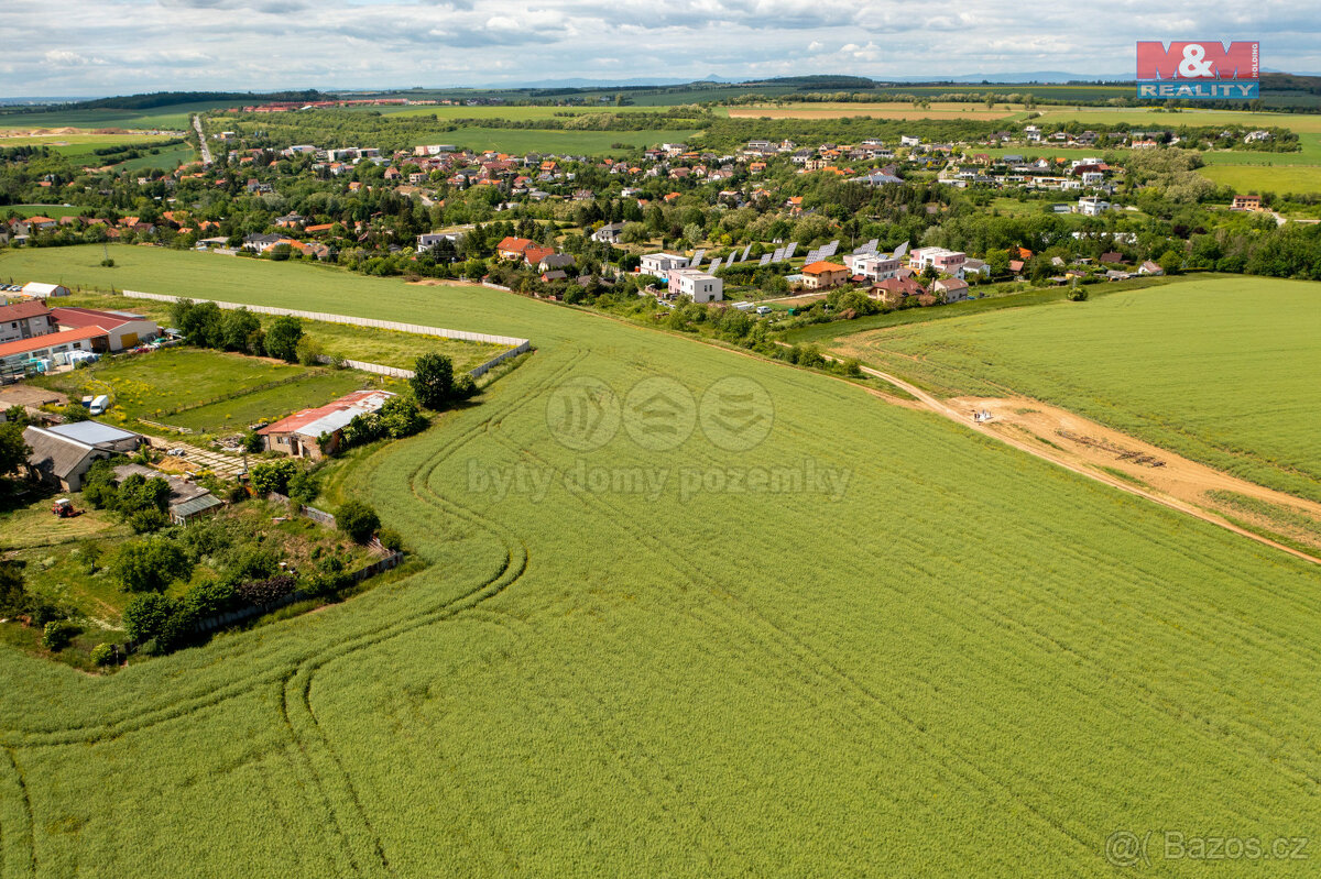 Prodej pole, 10682 m², Únětice