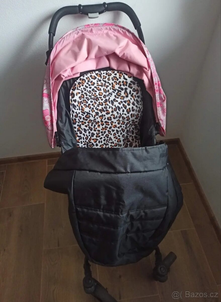 Sportovní kočárek VALCO SNAP 4