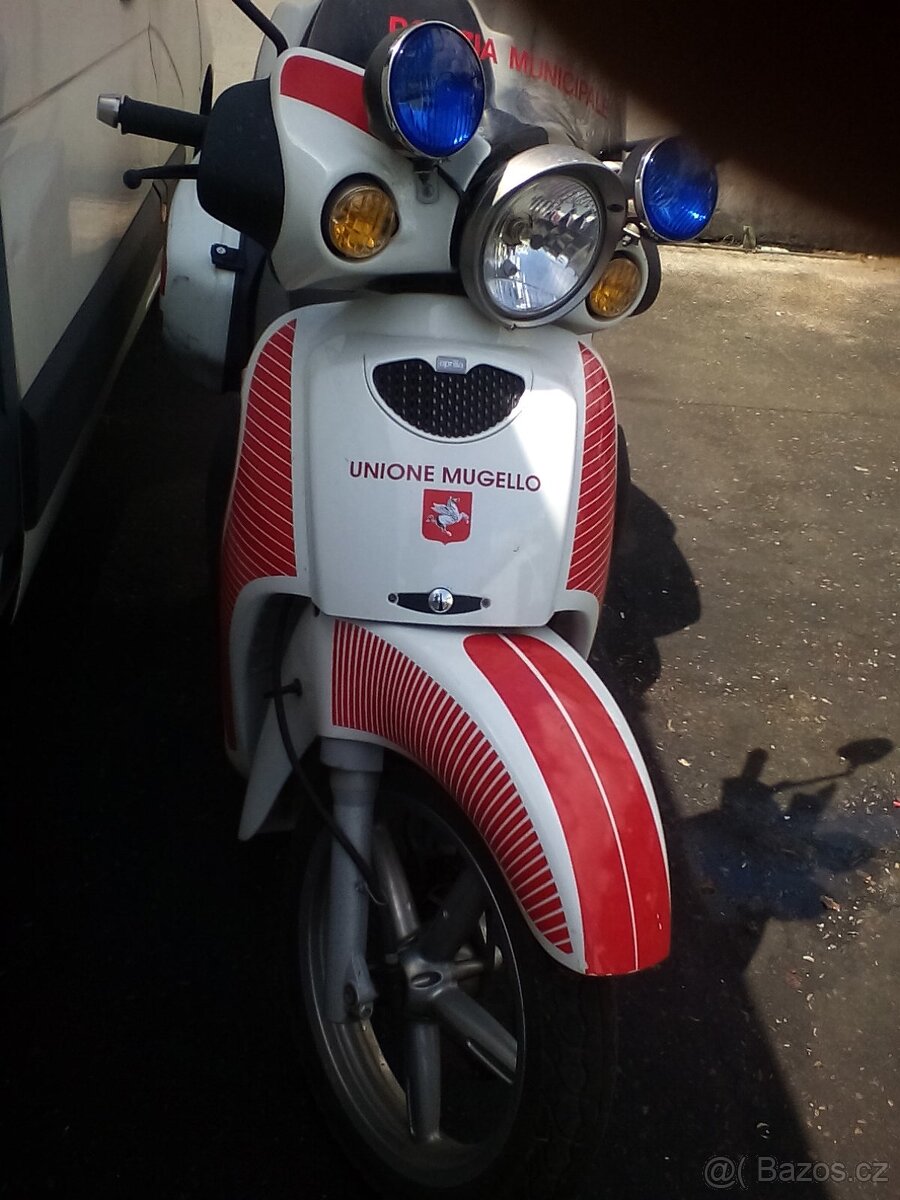 aprilia scarabeo125