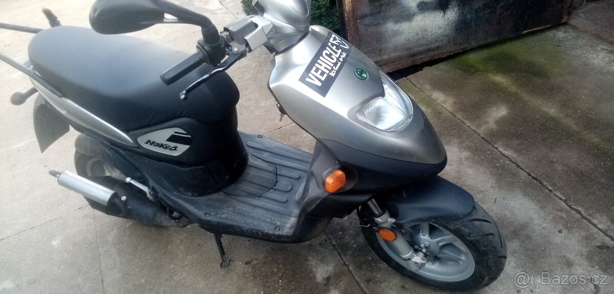 Skútr Benelli naked 50