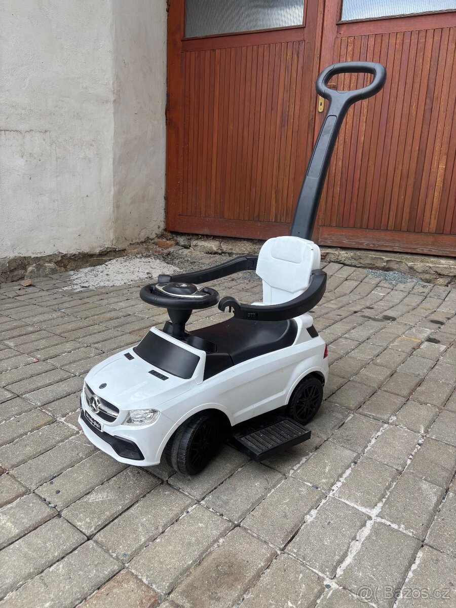 Odrazedlo Mercedes