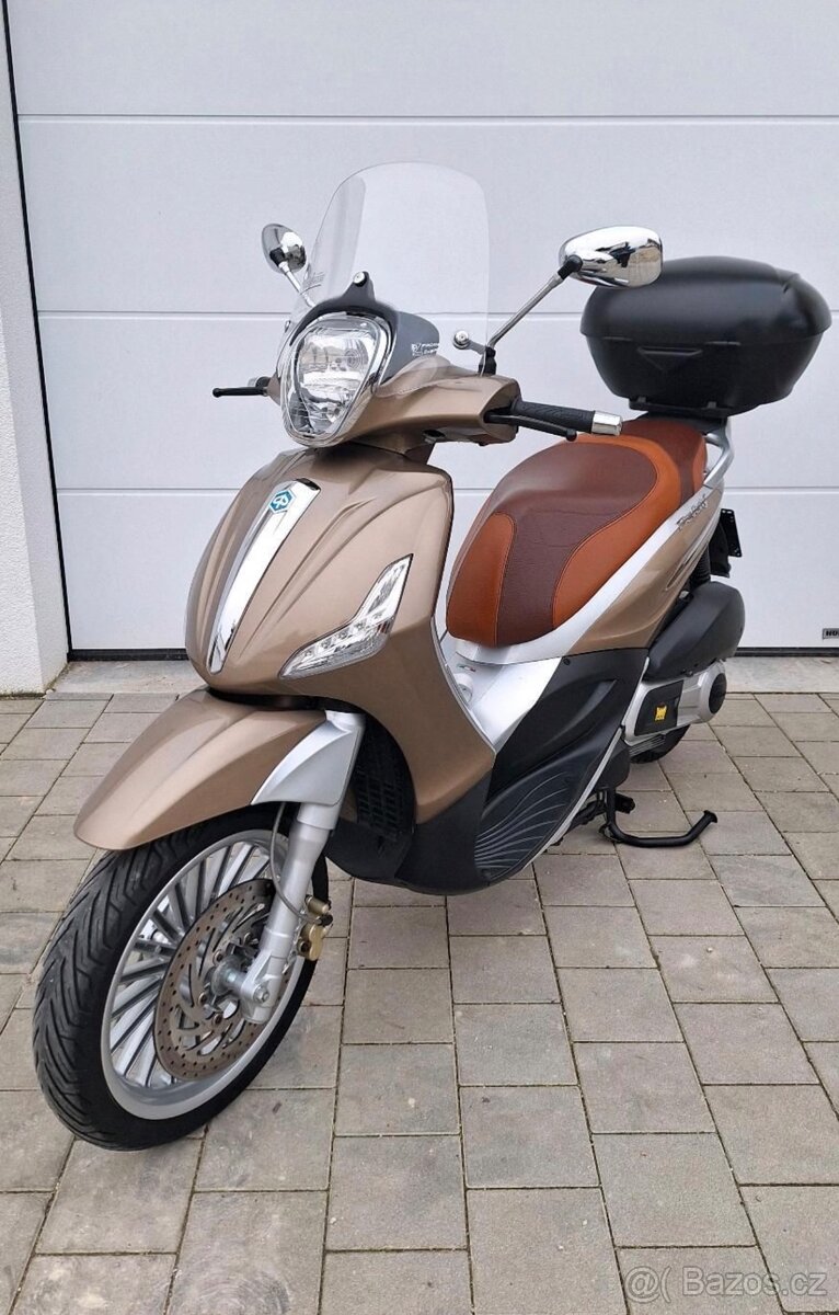 Piaggio Beverly 125i, Cz doklady, 2013, velice hezká