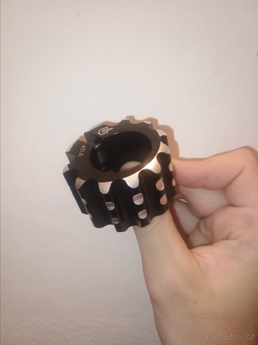 VYMĚNÍM