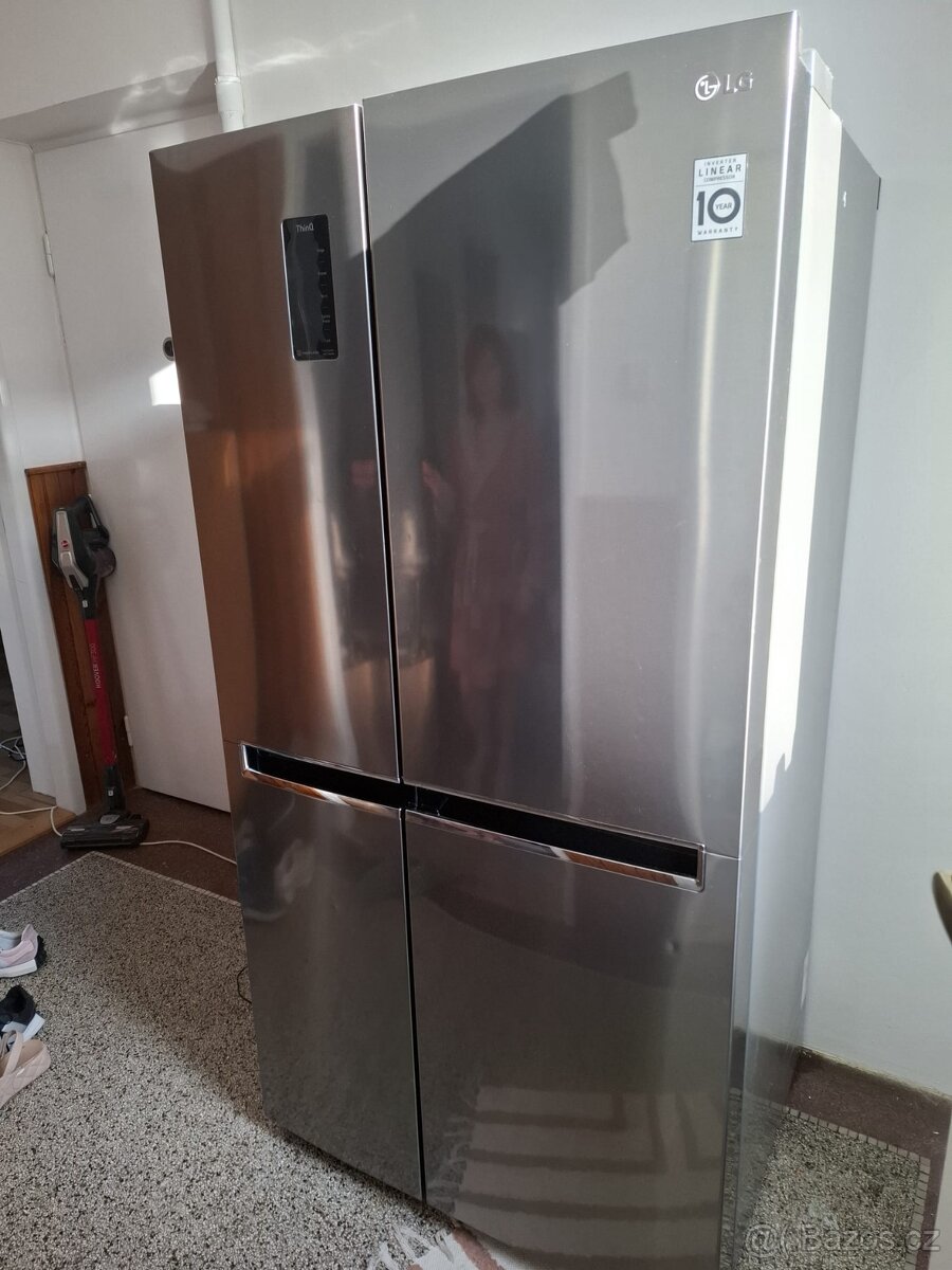 Americká lednice LG GSB470BASZ – 613 l, No Frost