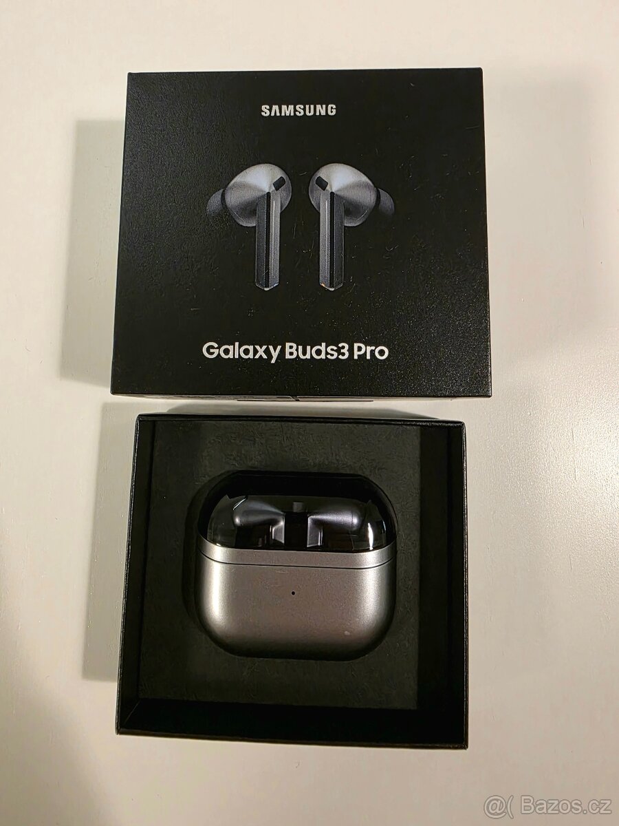 Samsung Galaxy Buds3 Pro stříbrné