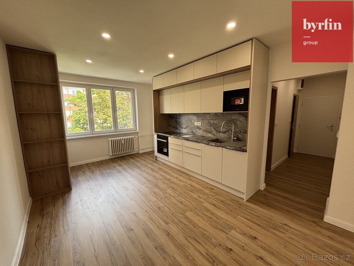 Pronájem bytu 3+kk s balkonem