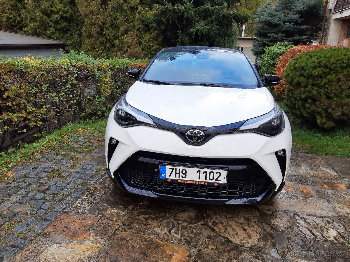 Prodám Toyotu C-HR 1,8 GR