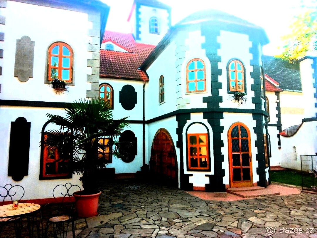 Dům a sklad ok Louny