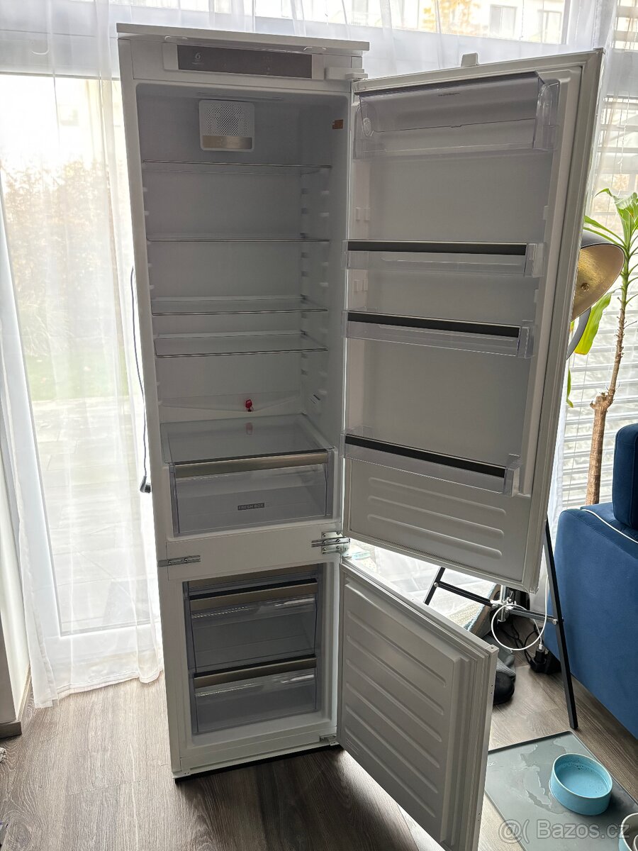 Vestavná lednice Whirlpool ART 98101 – plně funkční