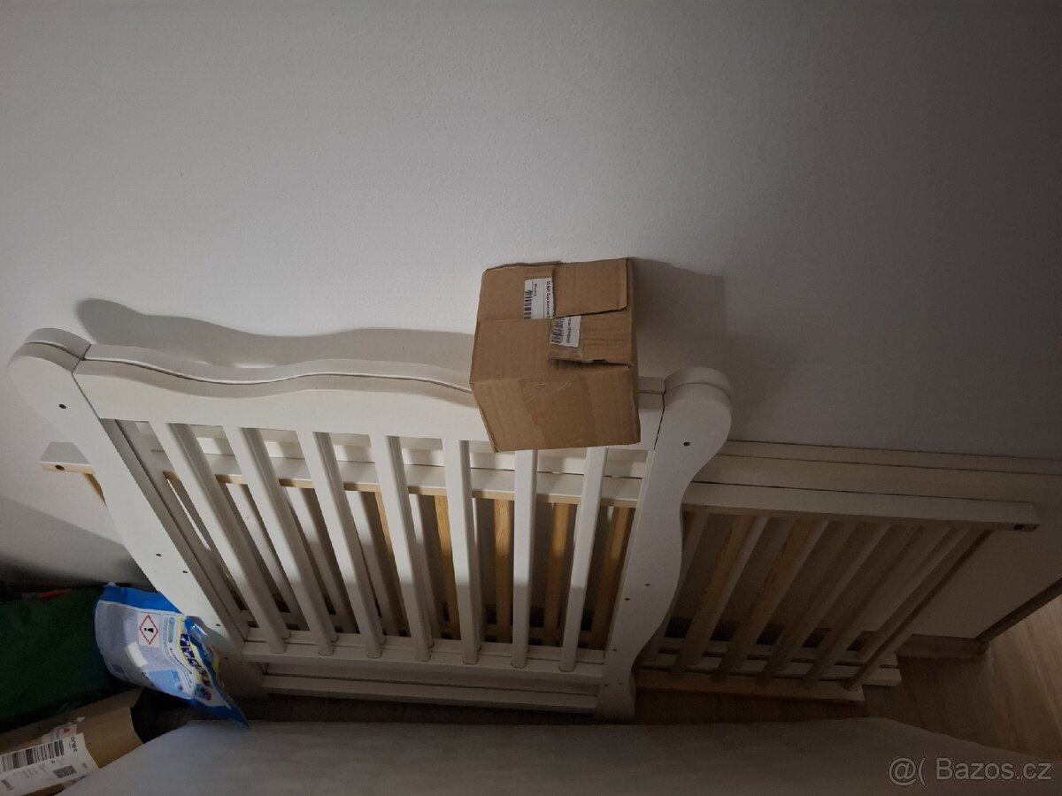 Postýlka dětská
