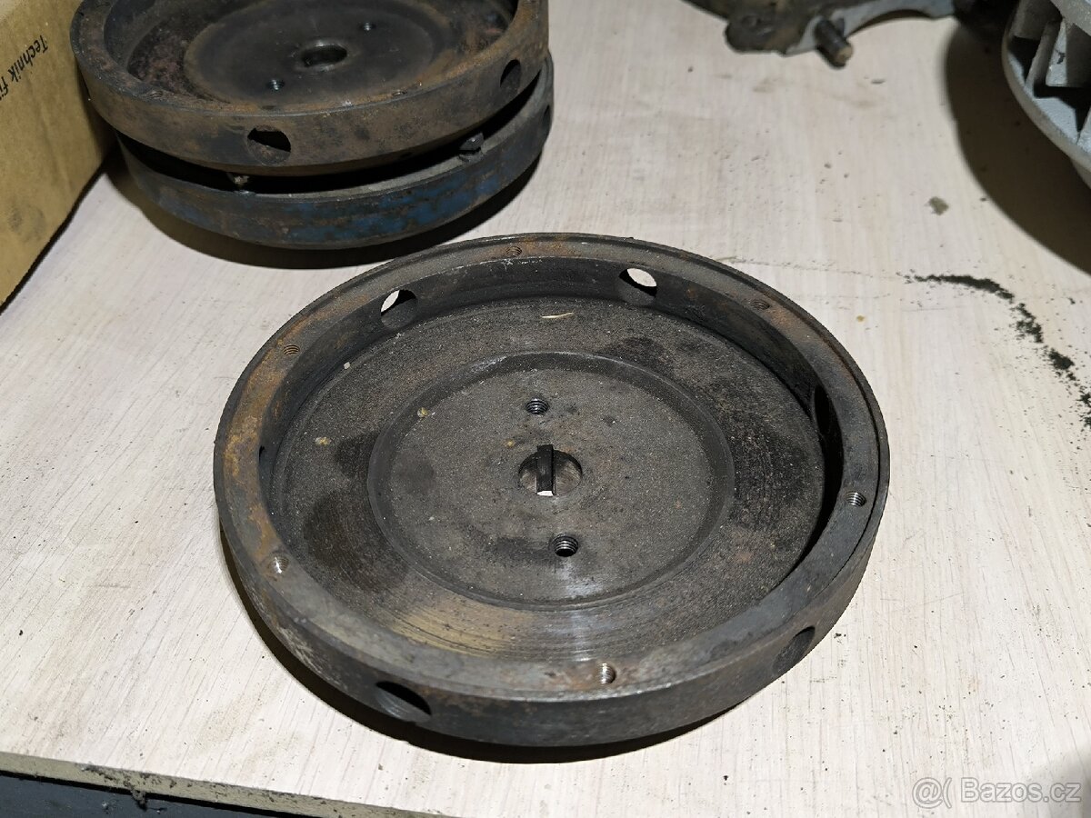 Setrvačník na PF 62.