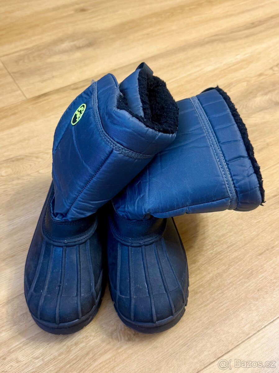 Dětské sněhule vel. 37