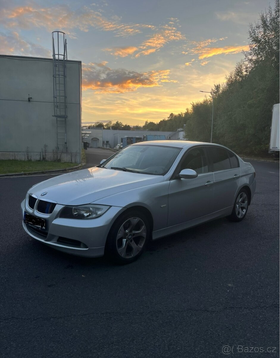 Bmw e90 320i 110kw