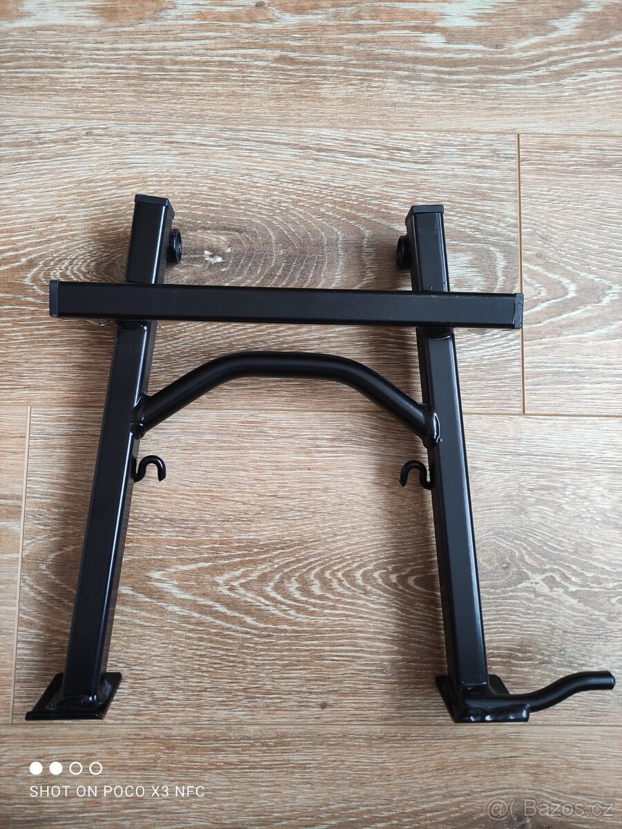 JAWA 125 Travel, Chopper - hlavní stojan