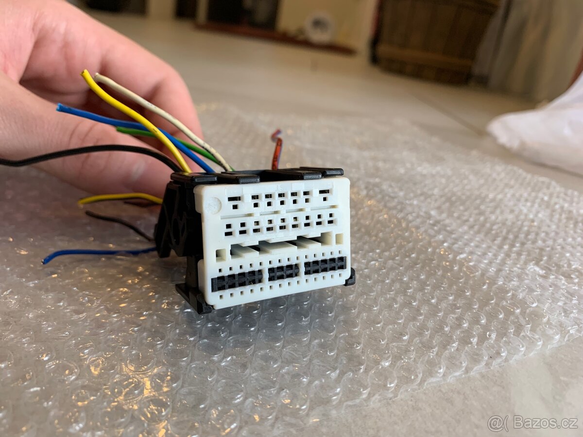 ISO adaptér rádia - Opel / Vauxhall / Chevrolet / Tesla