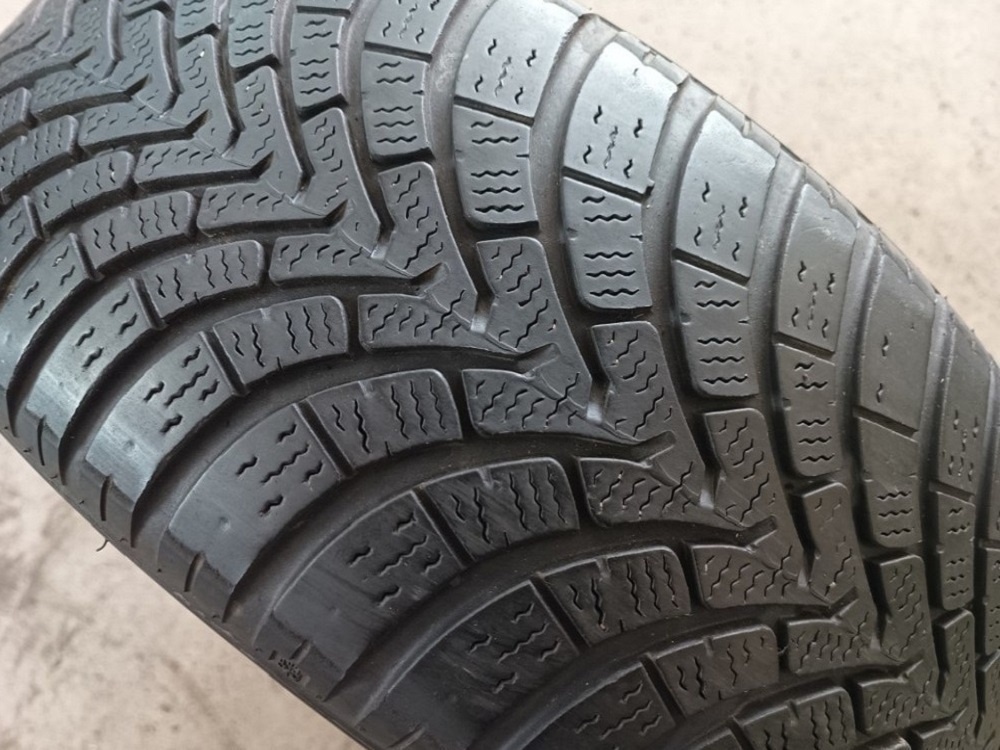 205/60 R16 FALKEN (4019)