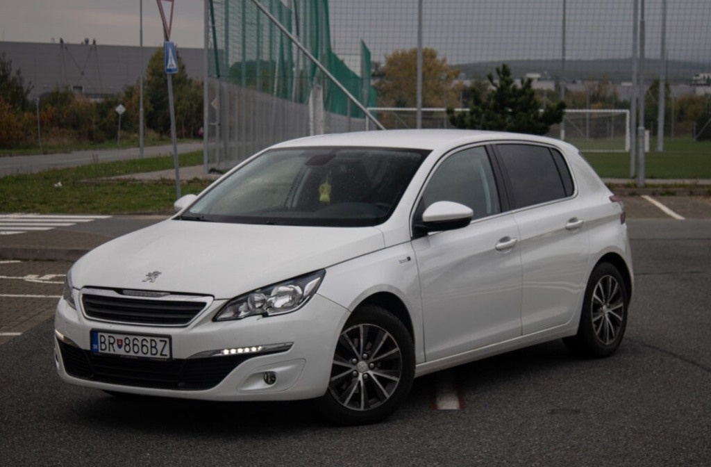 Peugeot 308 1.2 e-THP 130k Allure