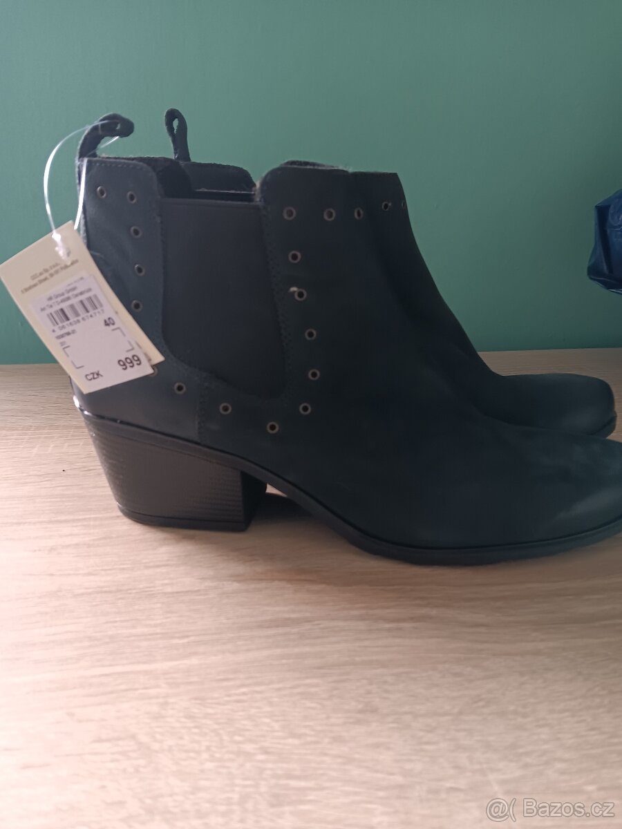 Nové kožené boty