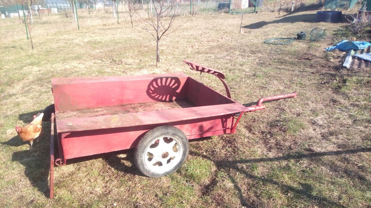 originál PŘÍVĚS VARI