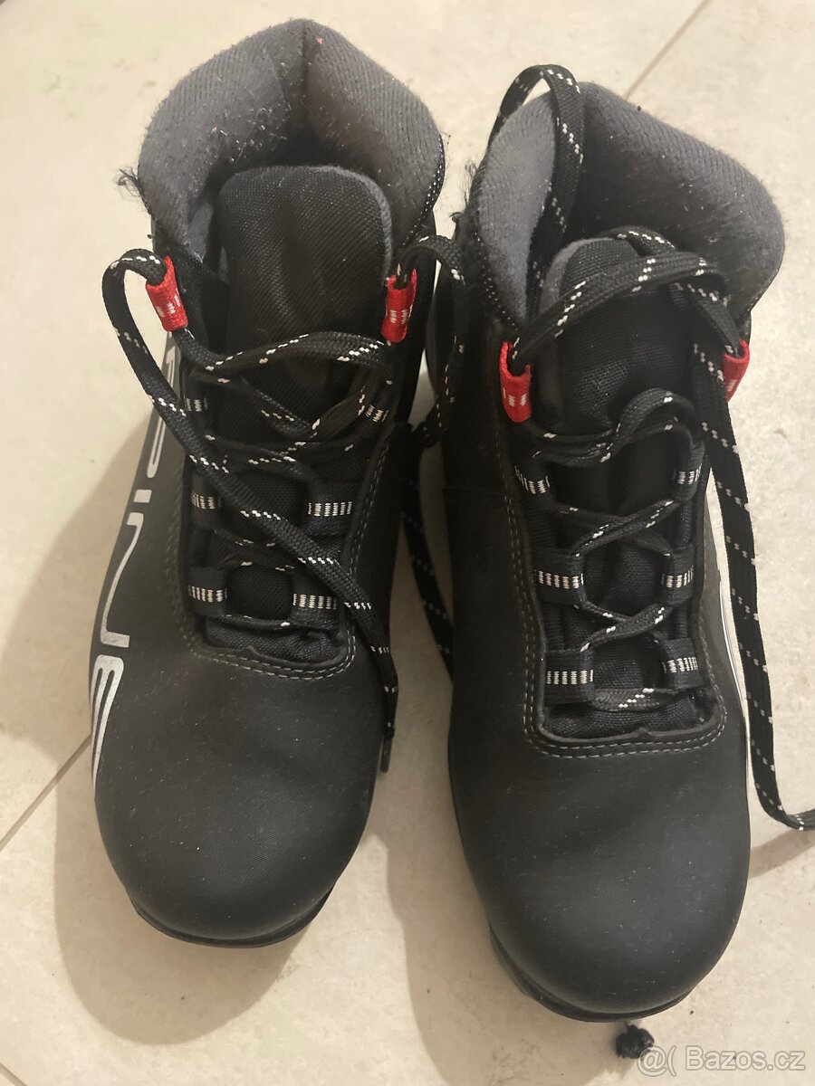 Běžkařské boty vel. 35 SNS