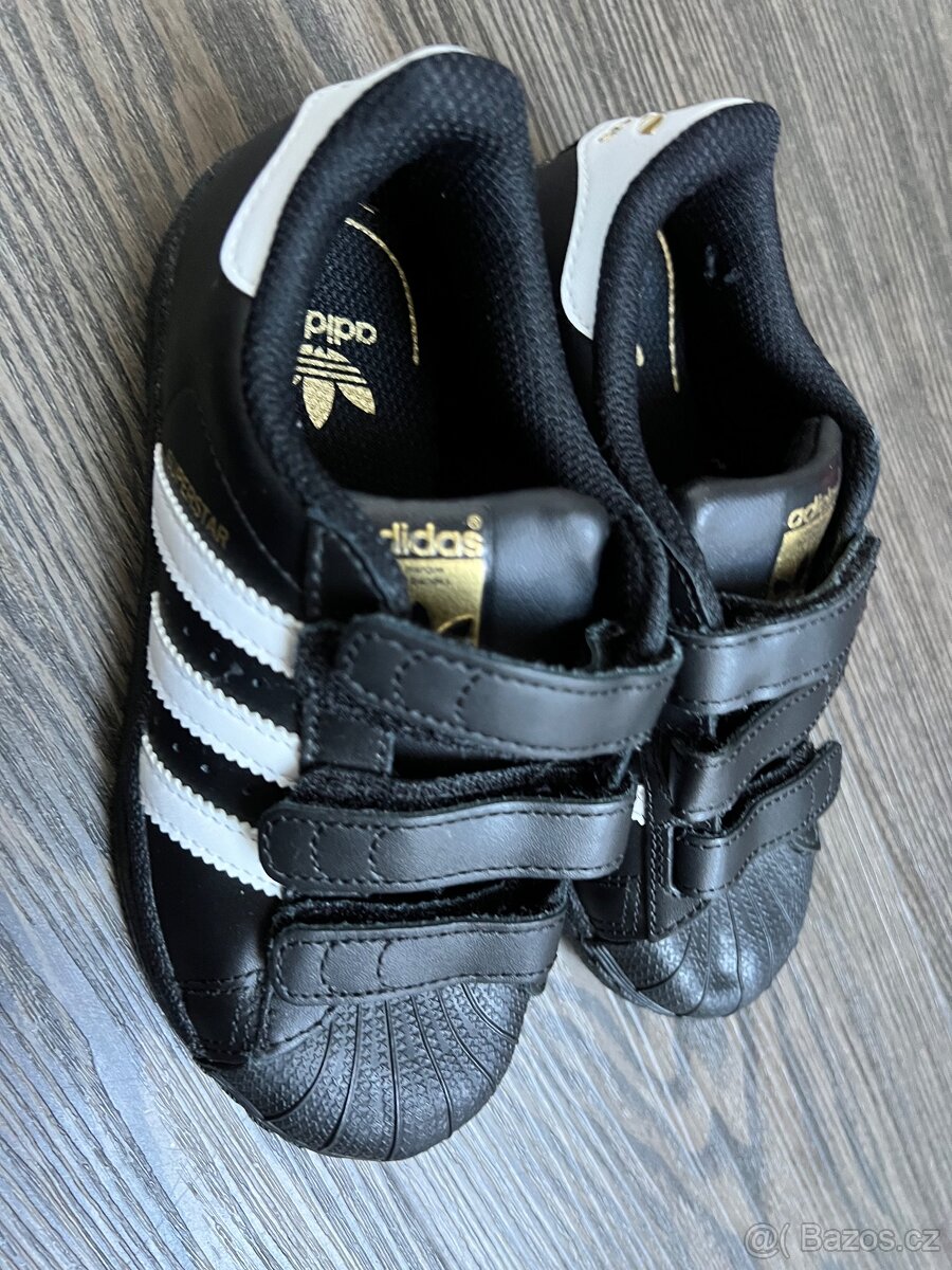Adidas superstar