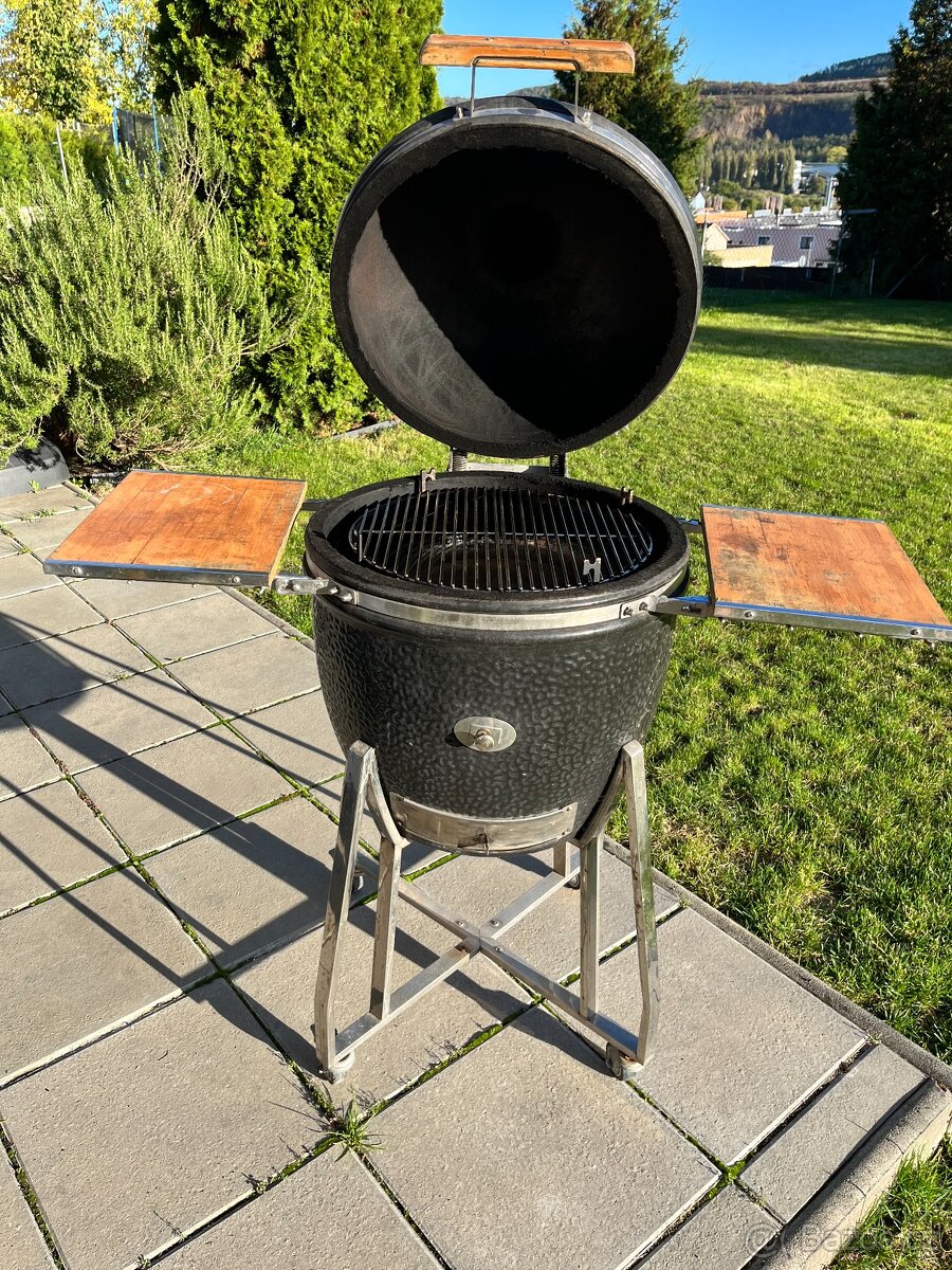 Keramický gril Monolith Classic