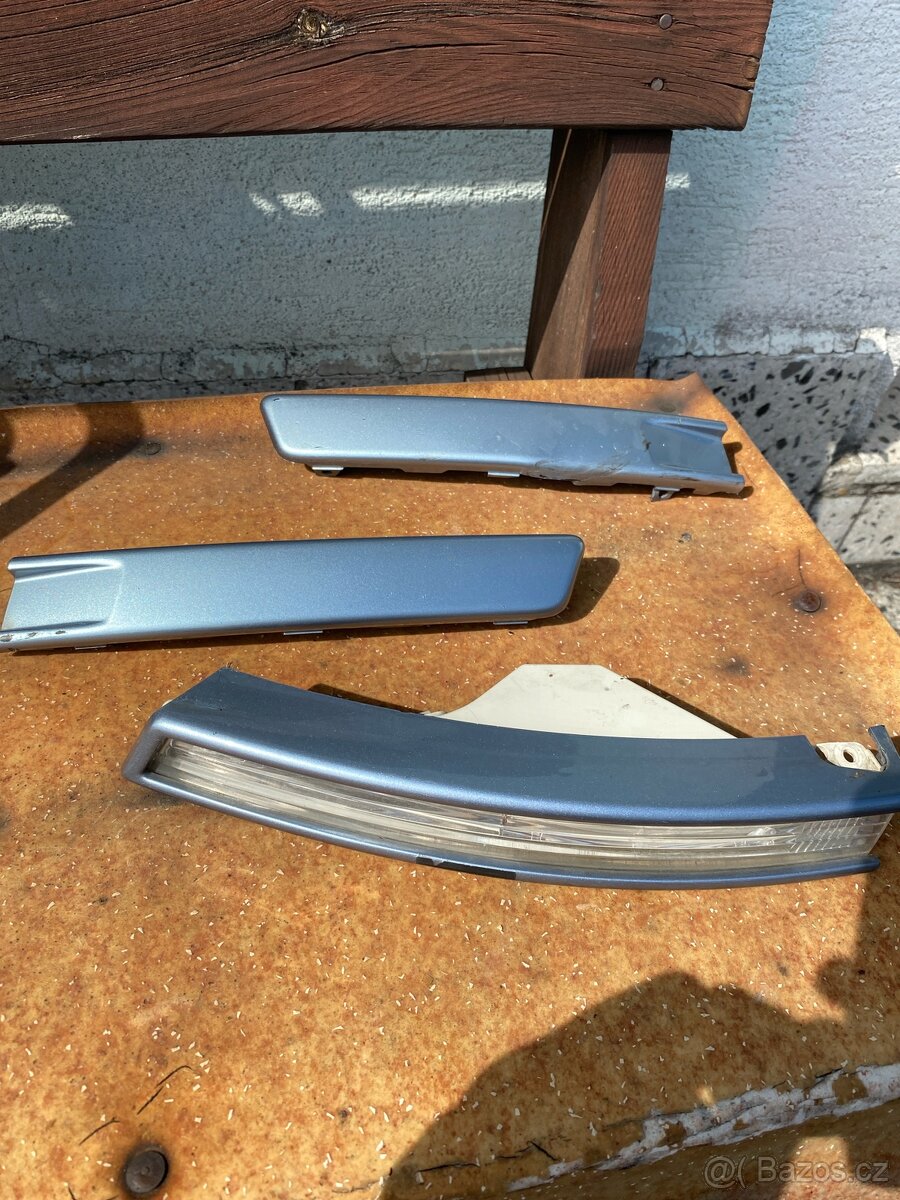 Krytky a blikna nárazníku Passat B6