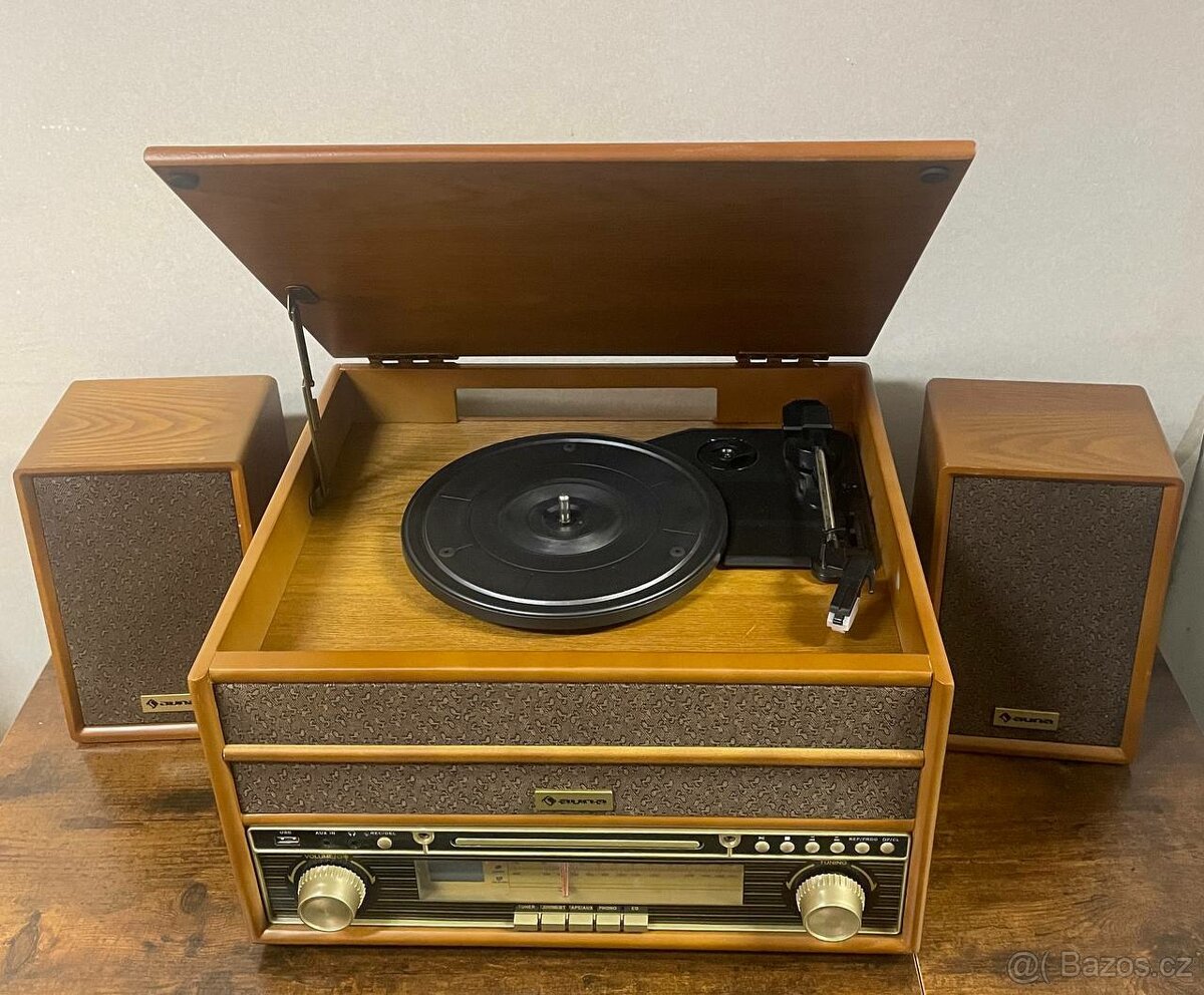 Gramofon, magnetofon, rádio, bluetooth, CD, AUX,
