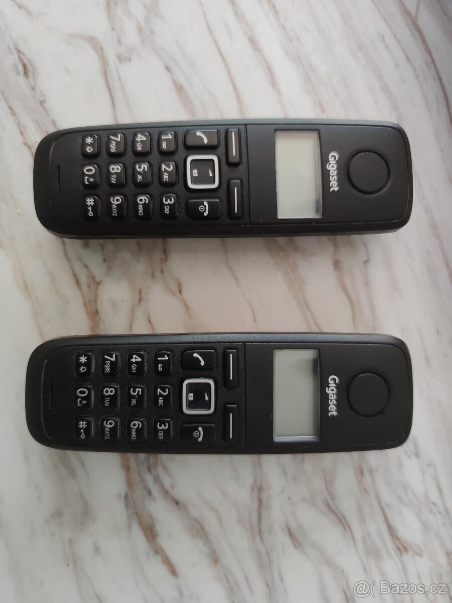 Sada dvou bezdrátových telefonů Siemens Gigaset A120