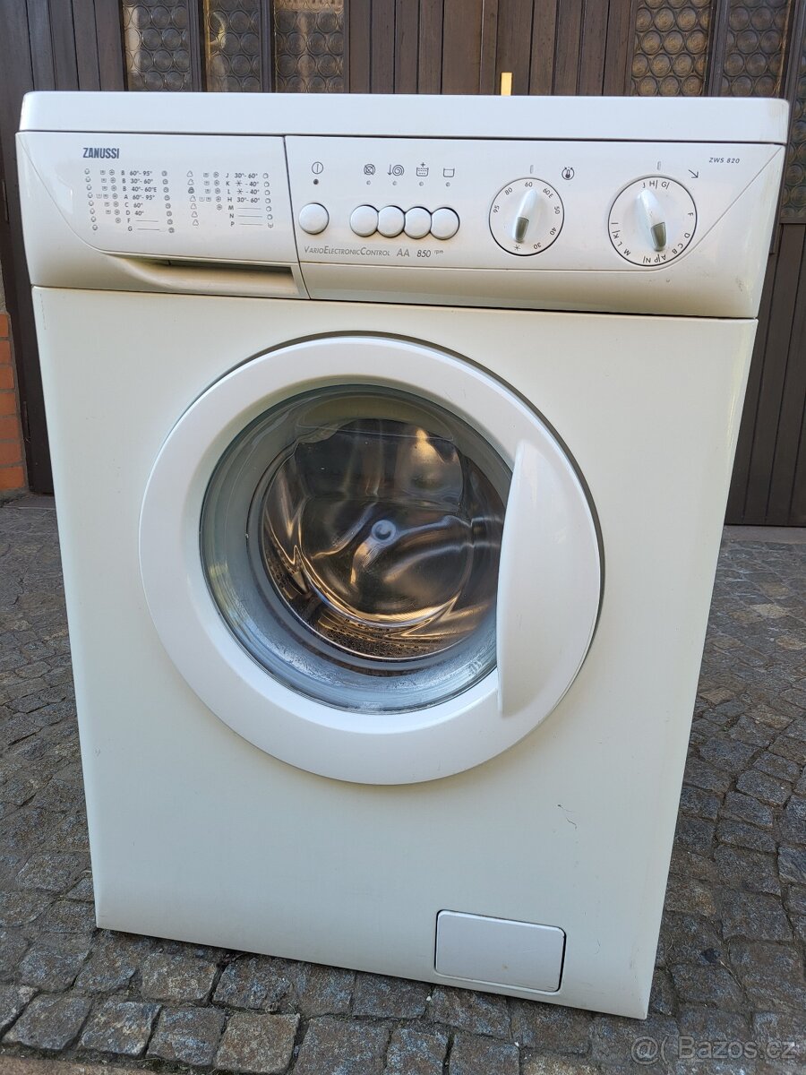 Pračka Zanussi ZWS 820