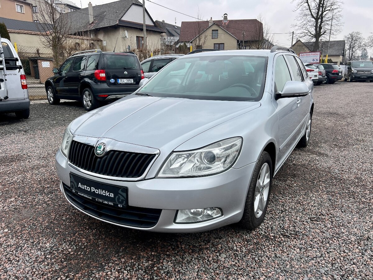 Škoda Octavia II 2.0 TDI Elegance Servis,Stav