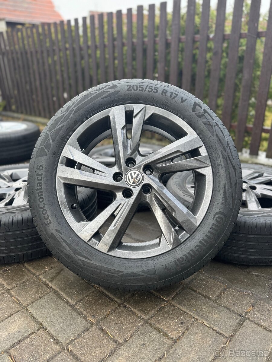 ORIGINÁL Alu Volkswagen Valencia R17, 5x100- TOP STAV, LETNÍ