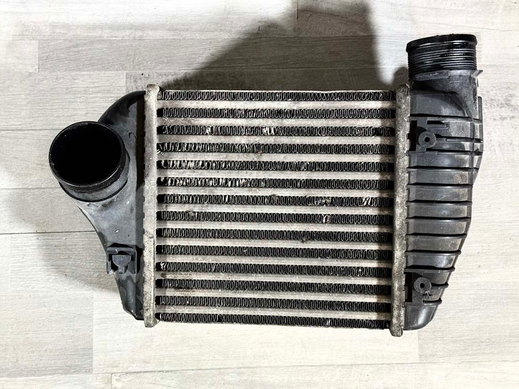 AUDI A6 - 4F C6 - intercooler 2.0 TDI 4F0145805AA
