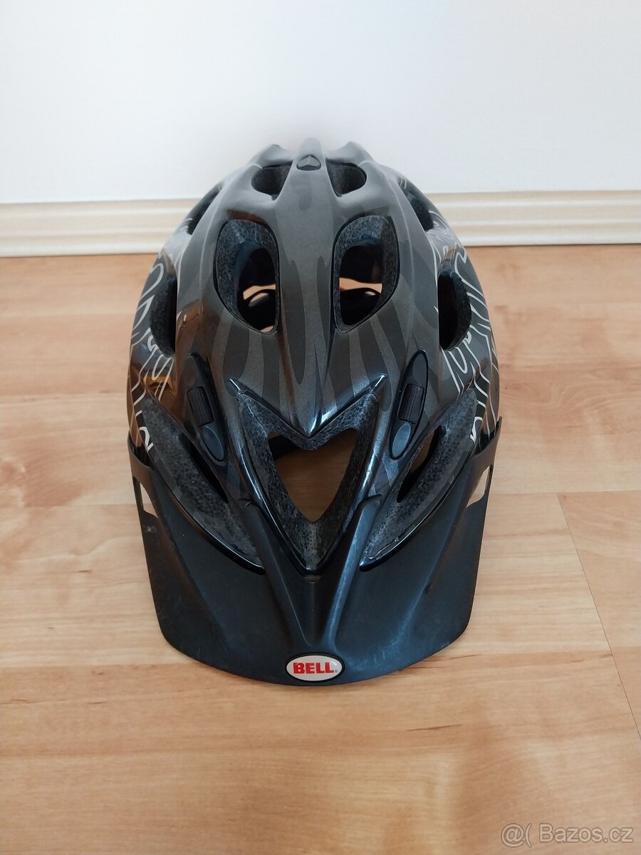 Cyklistická helma Bell, vel. M