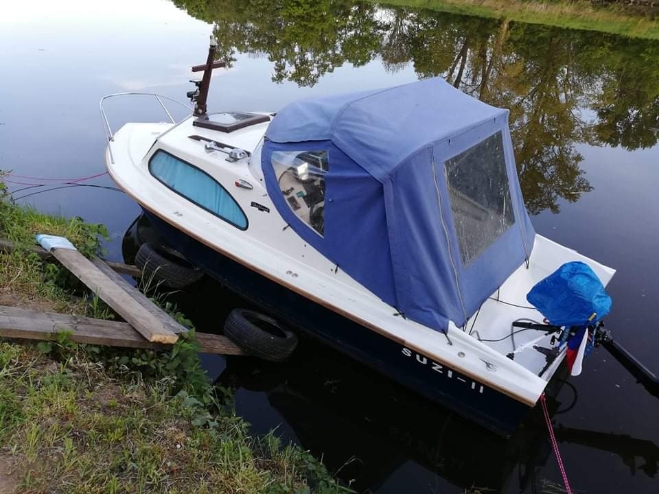 Kajutová loď Shetland 535 komplet - sleva