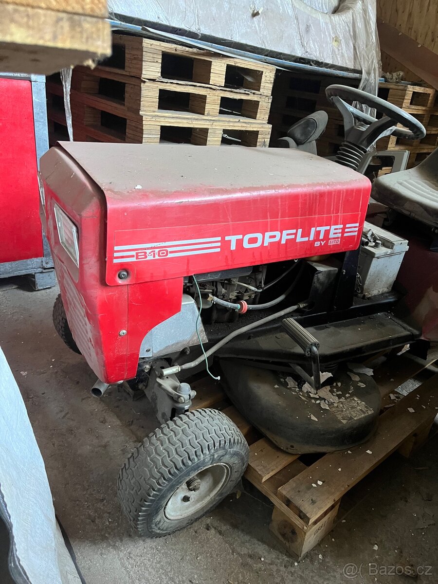 Prodám zahradní traktor na ND