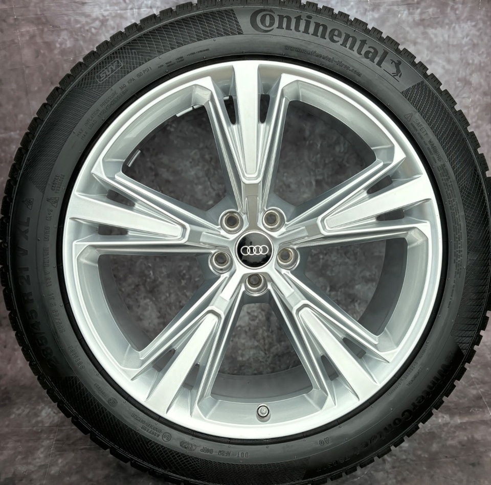 Zimní zánovni top sada Audi Q8 285/45R21 113V