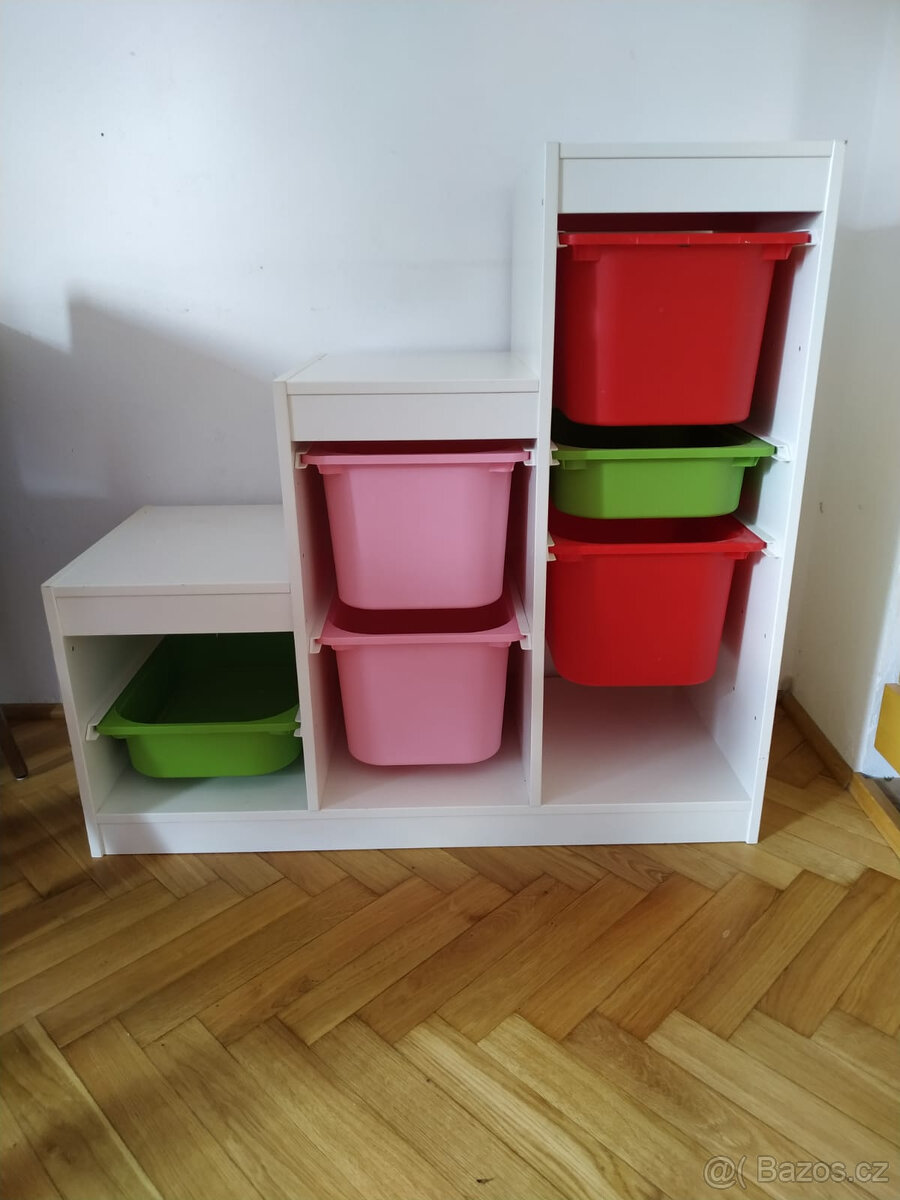 Ikeat Trofast včetně boxů