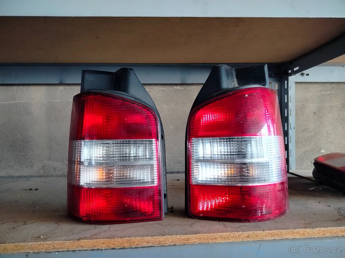 VW T5 zadní světla originál dveře nahoru