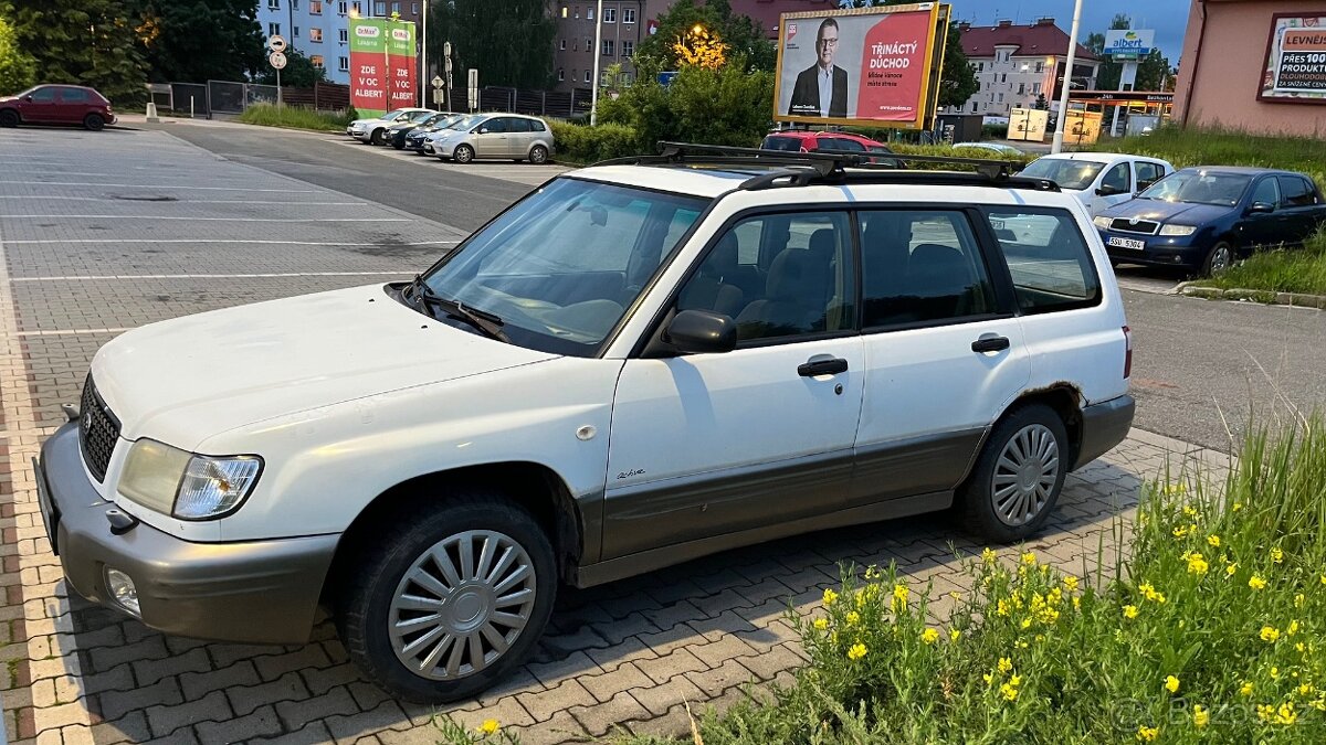 Subaru Forestr - náhradní díly ----- LEVNĚ ------