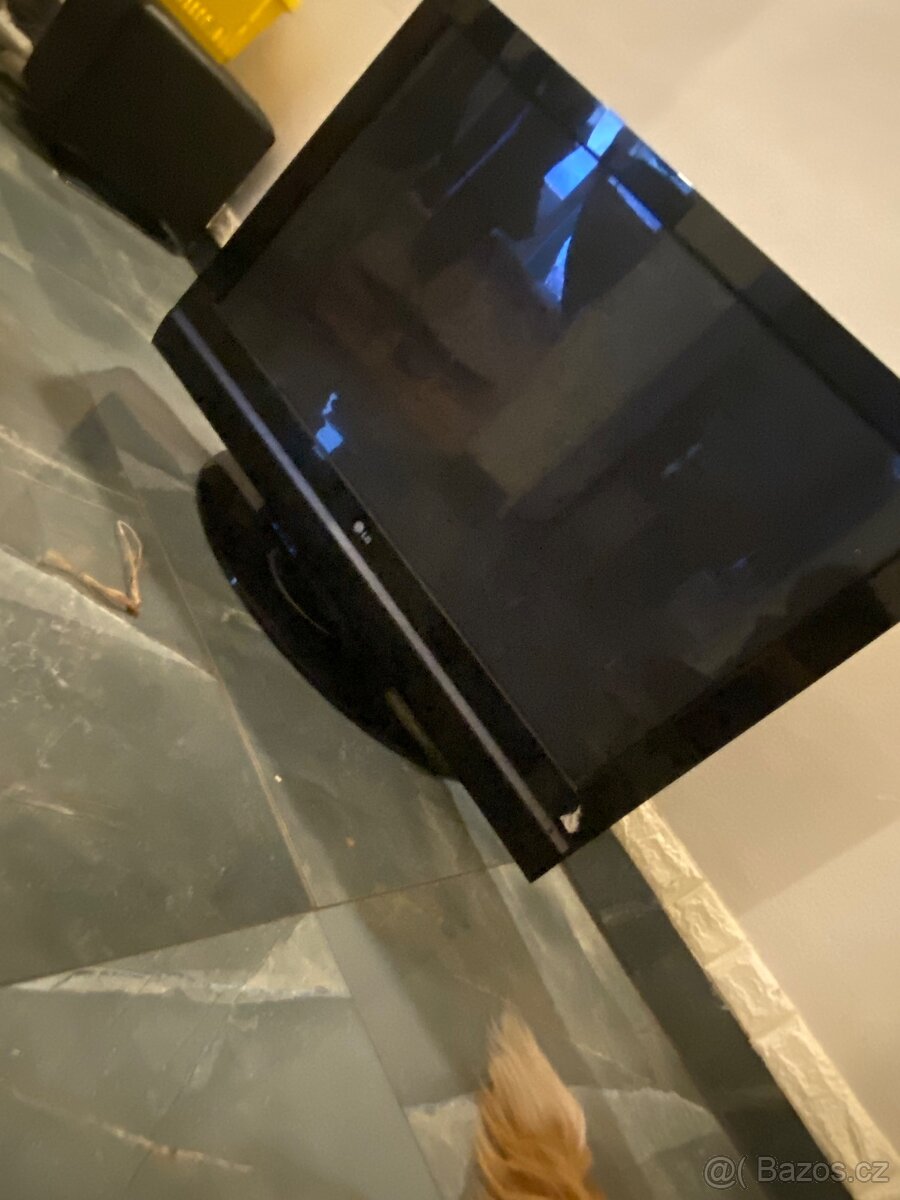 Dobrý den Prodám televizi LG plně funkční