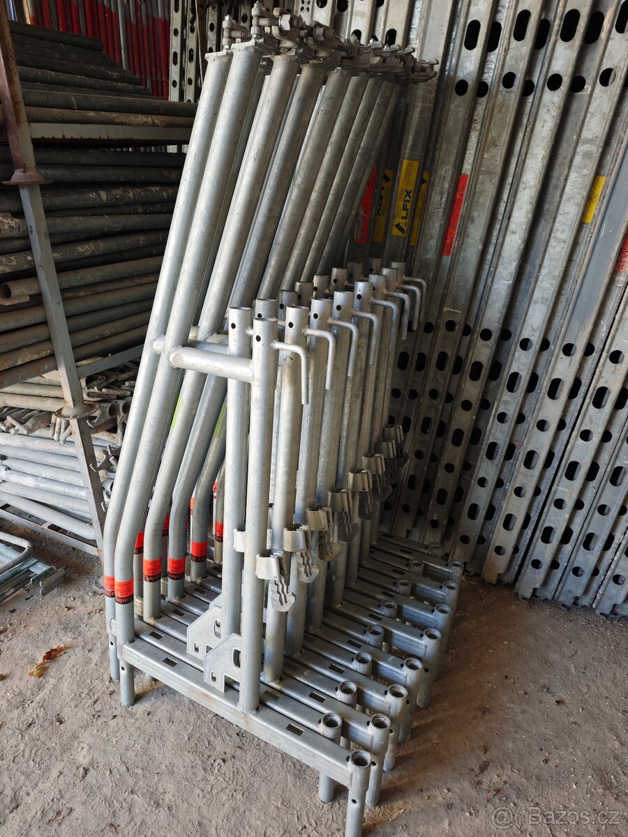 Prodám konzole Layher 1,5m x 0,73m