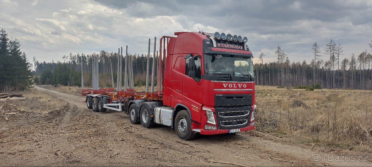 VOLVO odvozní souprava na dřevo, bezrukáč, kláničák, dřevák,