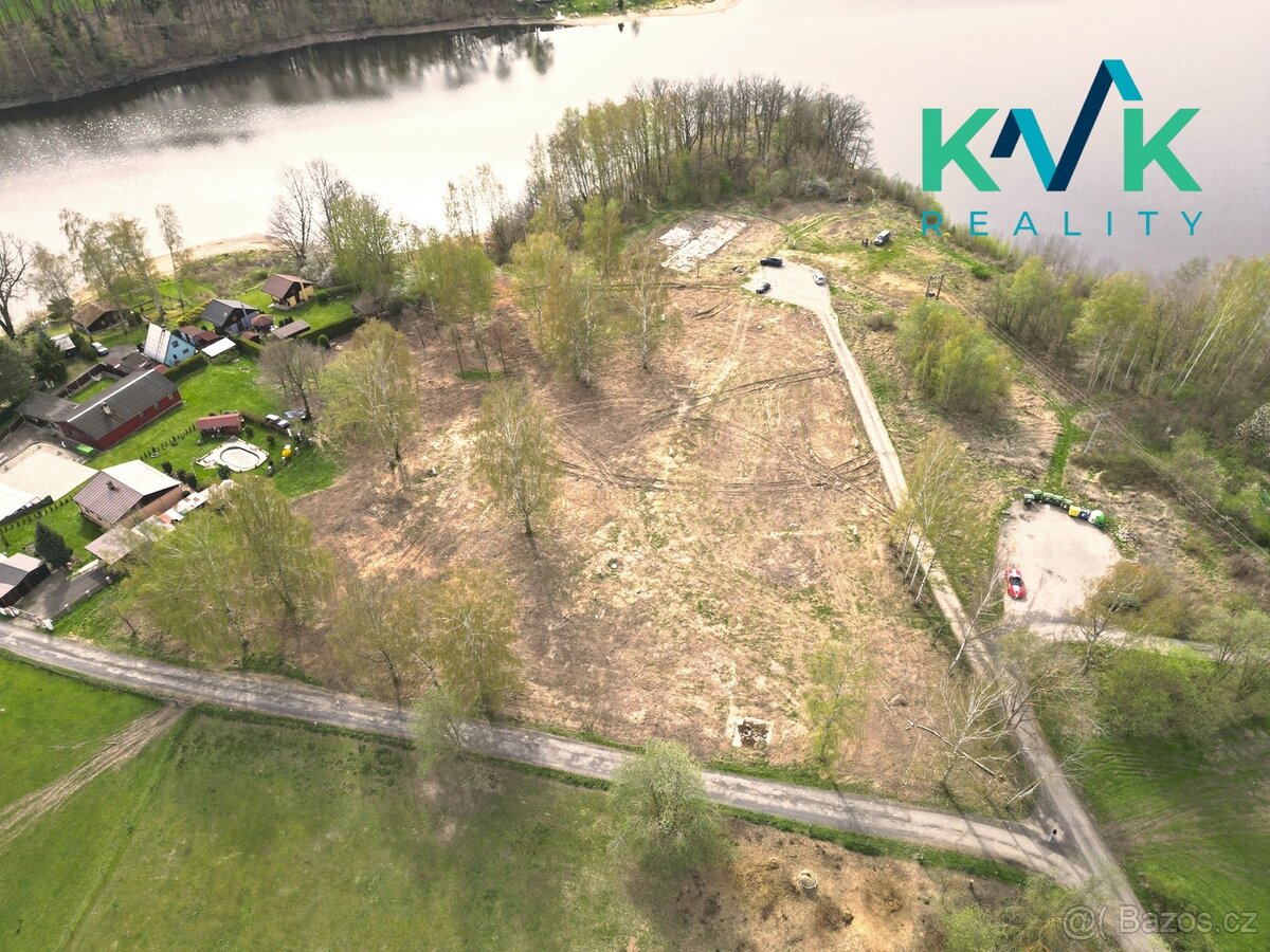 Pozemky na prodej přímo na břehu Přehrady Skalka